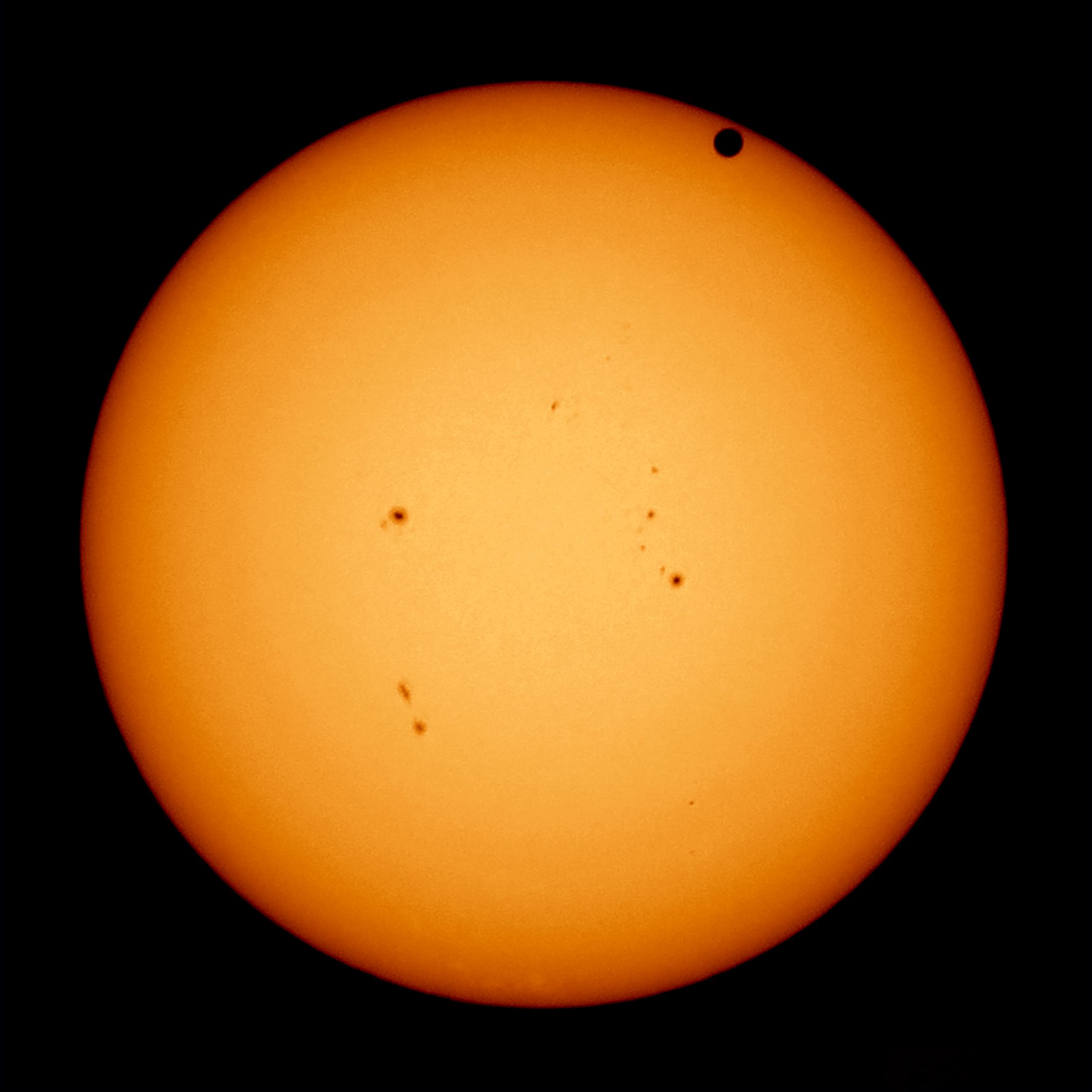 Sun and Venus in 7th from Moon